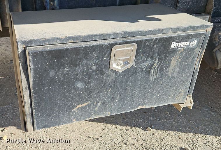 image for item LM9268 2012 Kenworth T370  flatbed truck