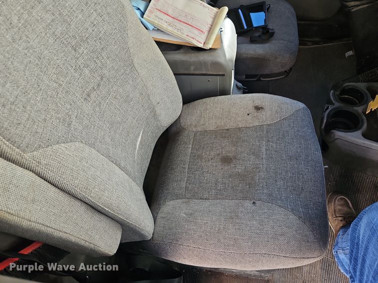 image for item LM9268 2012 Kenworth T370  flatbed truck