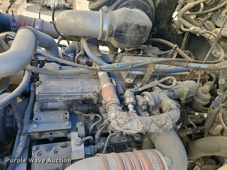 image for item LM9268 2012 Kenworth T370  flatbed truck