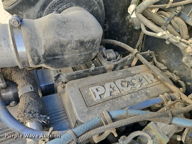 image for item LM9268 2012 Kenworth T370  flatbed truck