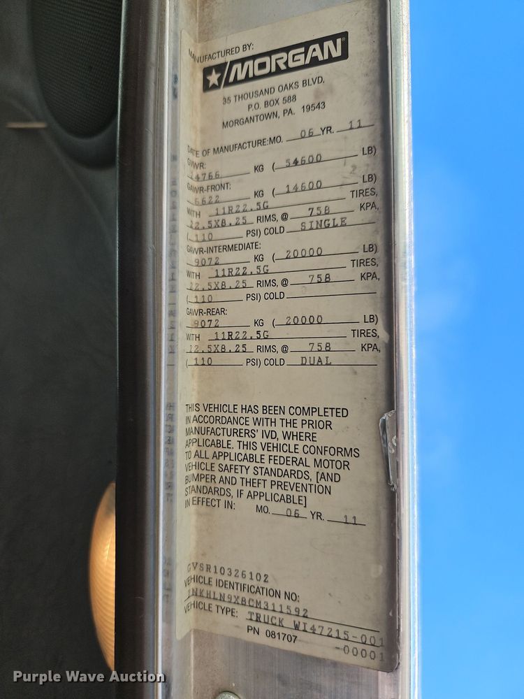 image for item LM9268 2012 Kenworth T370  flatbed truck