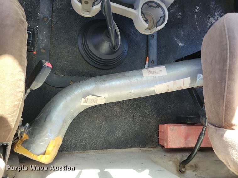 image for item LO9890 2004 Mack CX613 Vision  semi truck