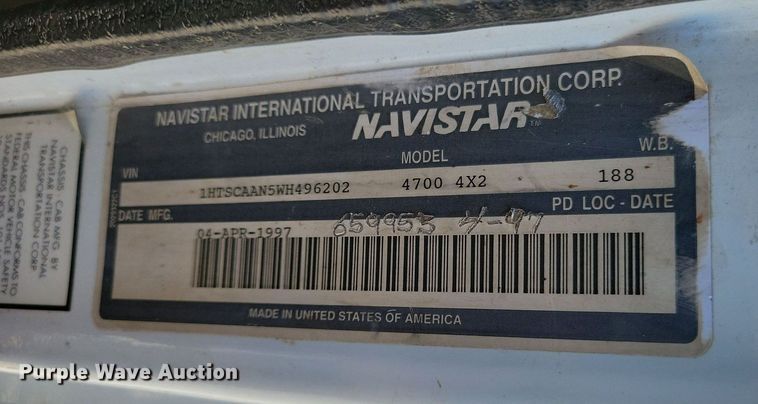 image for item LO9891 1998 International 4700  utility / service truck