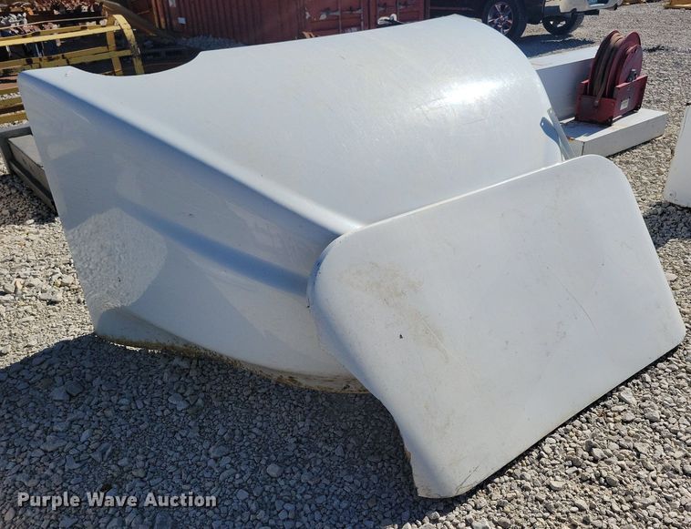 image for item LO9894 Mack  roof fairing