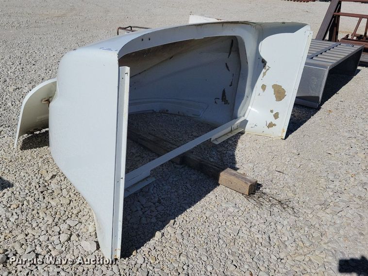 image for item LO9894 Mack  roof fairing