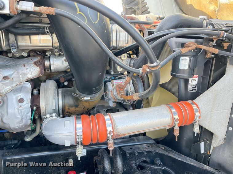 image for item LV9098 2015 Freightliner Cascadia Evolution  semi truck