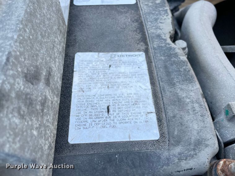 image for item LV9098 2015 Freightliner Cascadia Evolution  semi truck