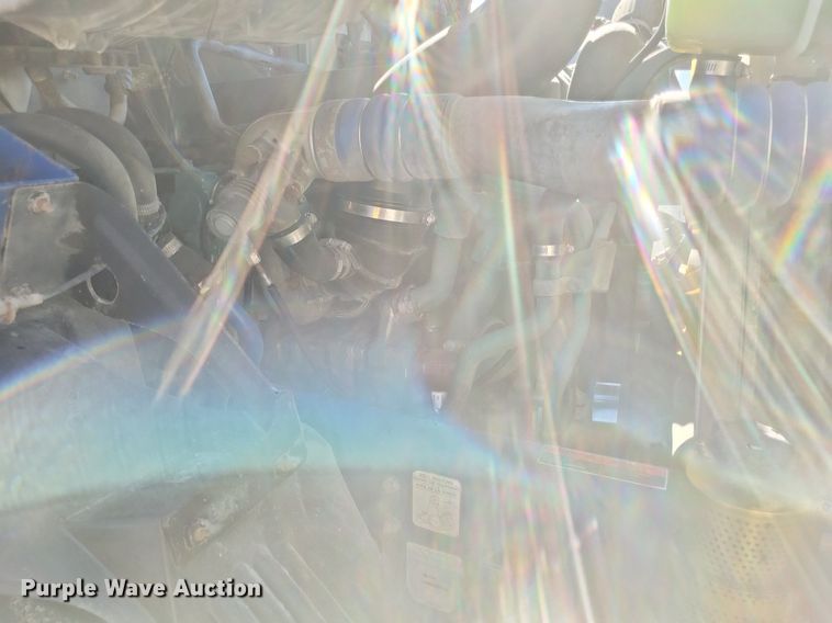 image for item MI9805 2011 Volvo VNM  semi truck