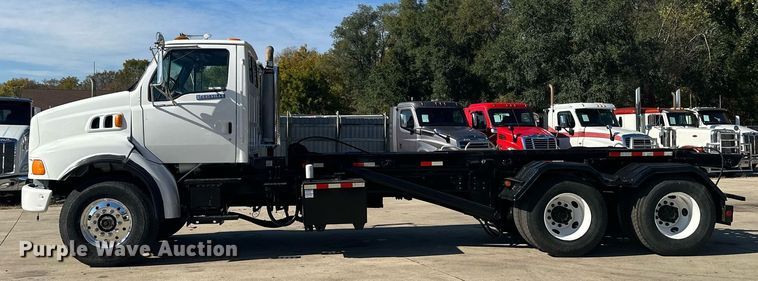 image for item MQ9509 1998 Ford  Louisville roll-off container truck