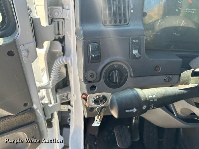 image for item MQ9509 1998 Ford  Louisville roll-off container truck