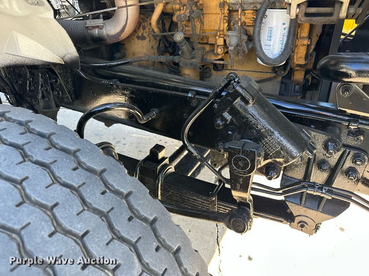 image for item MQ9509 1998 Ford  Louisville roll-off container truck