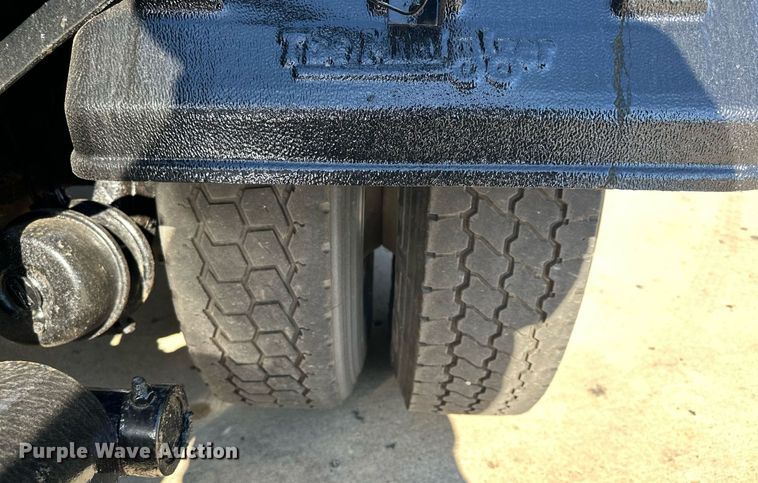 image for item MQ9509 1998 Ford  Louisville roll-off container truck