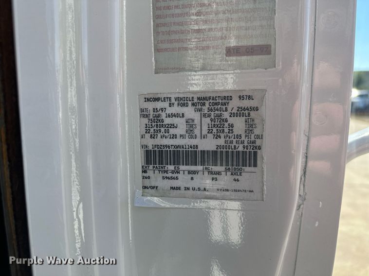 image for item MQ9509 1998 Ford  Louisville roll-off container truck