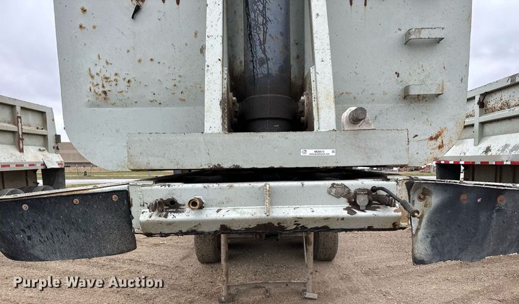 image for item MQ9513 1988 CMC  end dump trailer