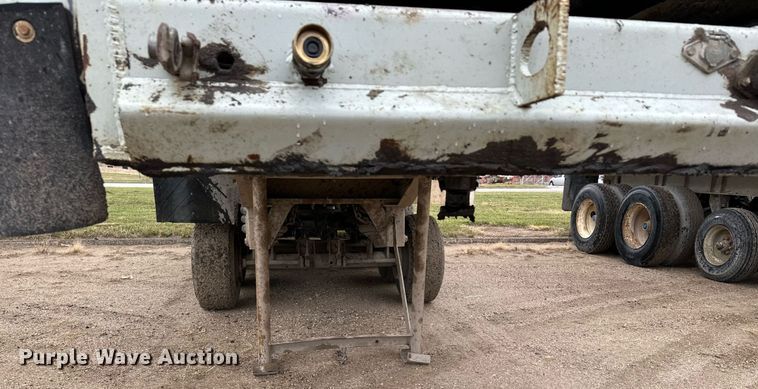 image for item MQ9513 1988 CMC  end dump trailer