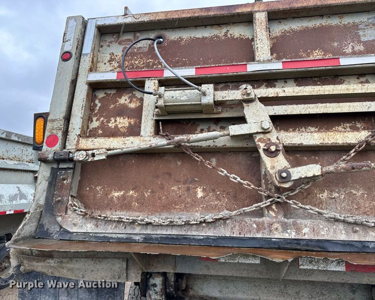 image for item MQ9513 1988 CMC  end dump trailer