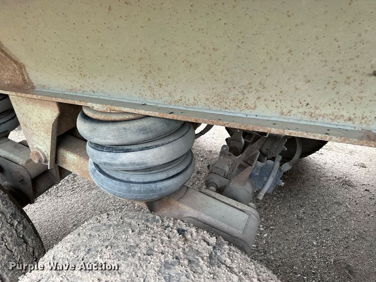 image for item MQ9513 1988 CMC  end dump trailer