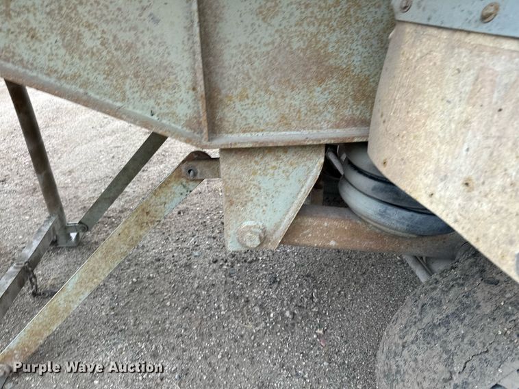 image for item MQ9513 1988 CMC  end dump trailer