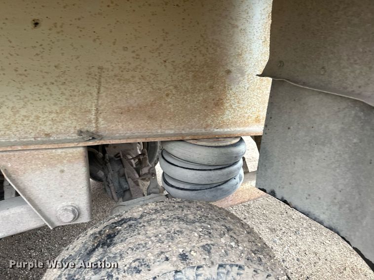 image for item MQ9513 1988 CMC  end dump trailer