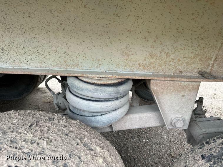 image for item MQ9513 1988 CMC  end dump trailer