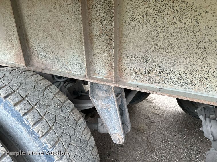 image for item MQ9513 1988 CMC  end dump trailer