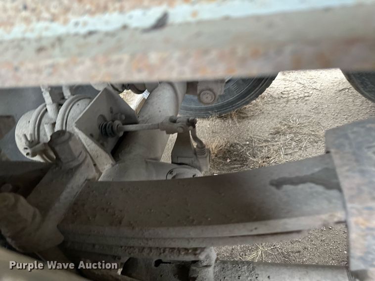 image for item MQ9513 1988 CMC  end dump trailer