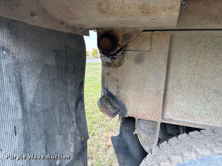 image for item MQ9513 1988 CMC  end dump trailer