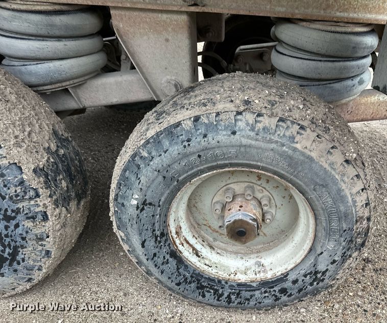 image for item MQ9513 1988 CMC  end dump trailer