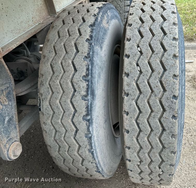 image for item MQ9513 1988 CMC  end dump trailer