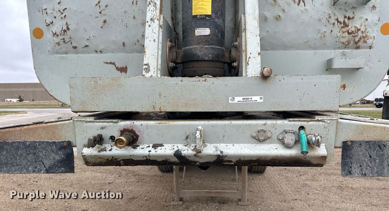 image for item MQ9514 1988 CMC  end dump trailer