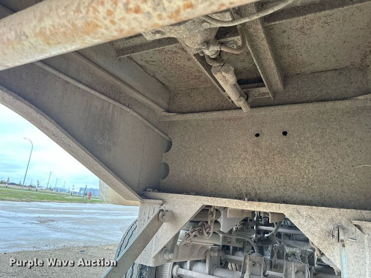 image for item MQ9514 1988 CMC  end dump trailer