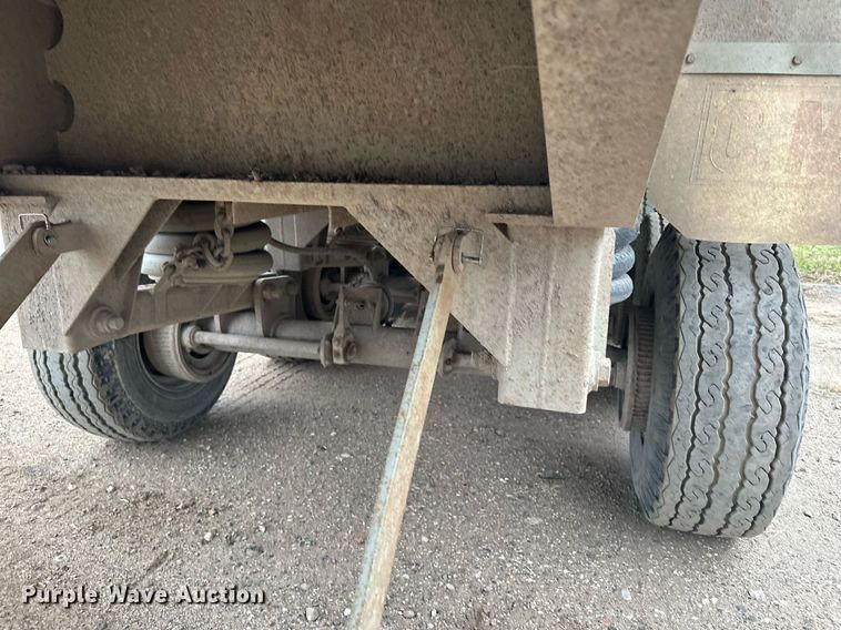image for item MQ9514 1988 CMC  end dump trailer