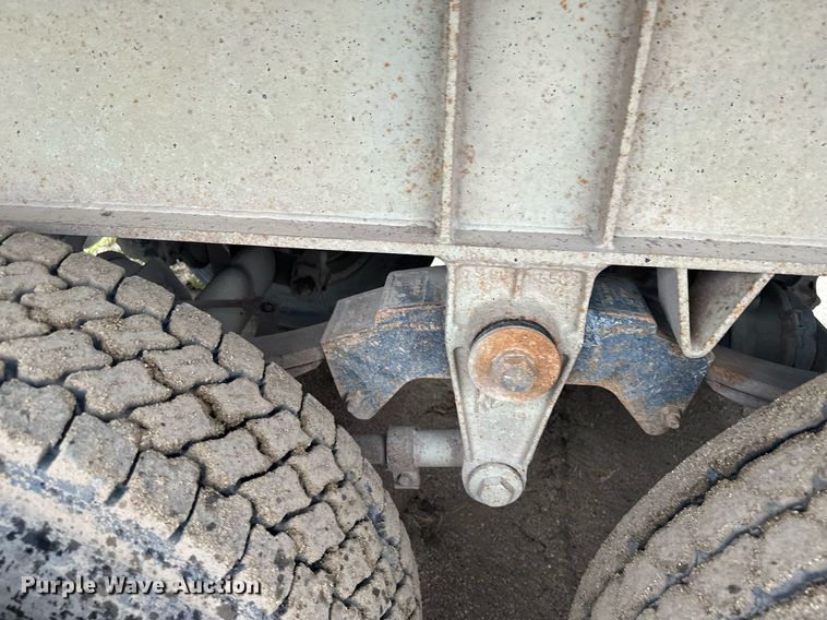 image for item MQ9514 1988 CMC  end dump trailer