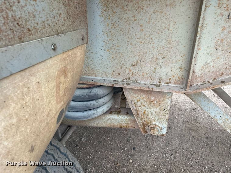 image for item MQ9514 1988 CMC  end dump trailer