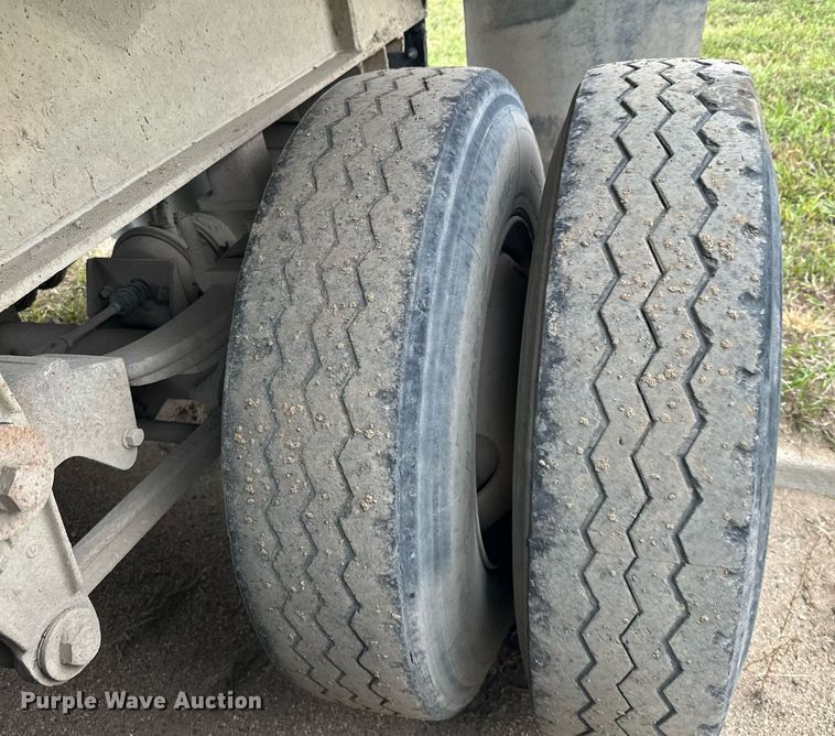 image for item MQ9514 1988 CMC  end dump trailer