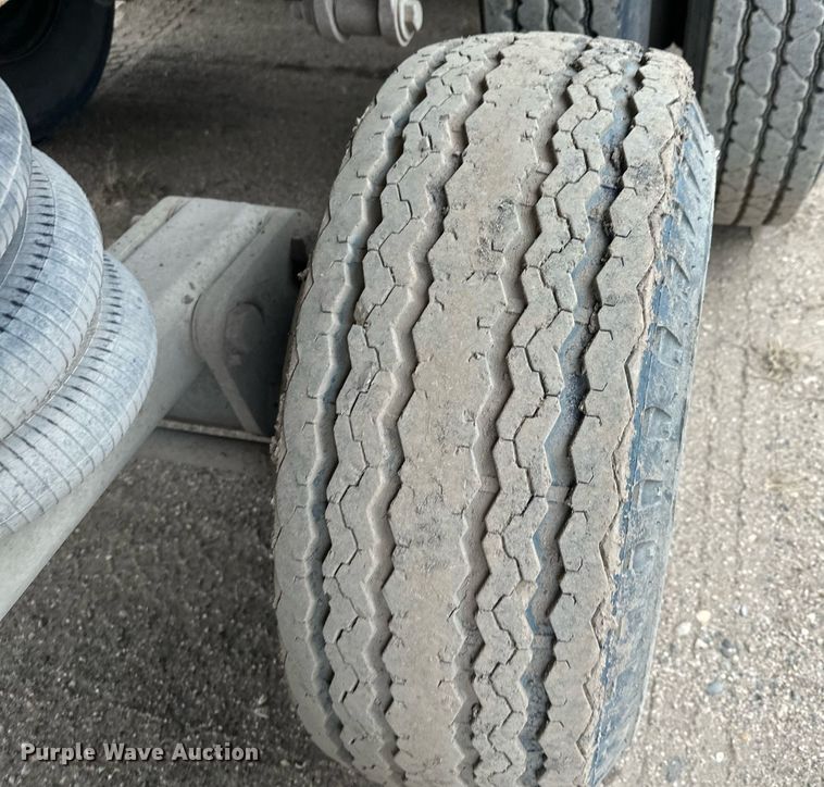 image for item MQ9514 1988 CMC  end dump trailer