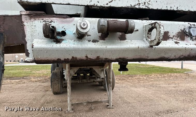 image for item MQ9516 1988 CMC  end dump trailer