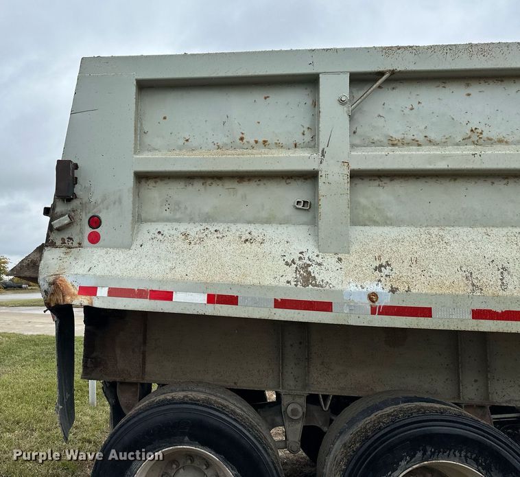 image for item MQ9516 1988 CMC  end dump trailer