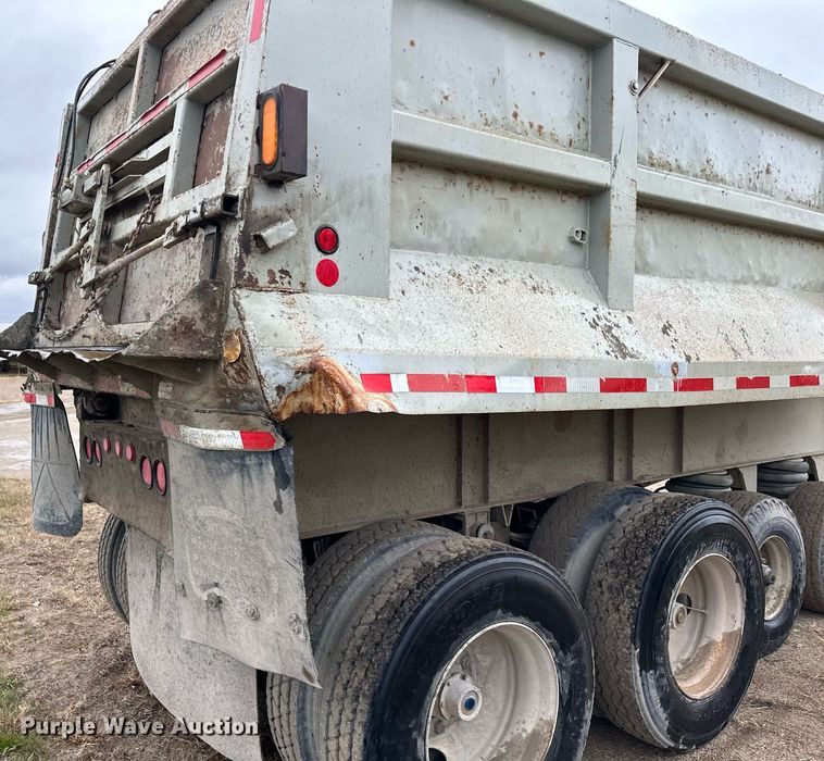 image for item MQ9516 1988 CMC  end dump trailer