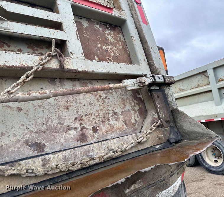 image for item MQ9516 1988 CMC  end dump trailer