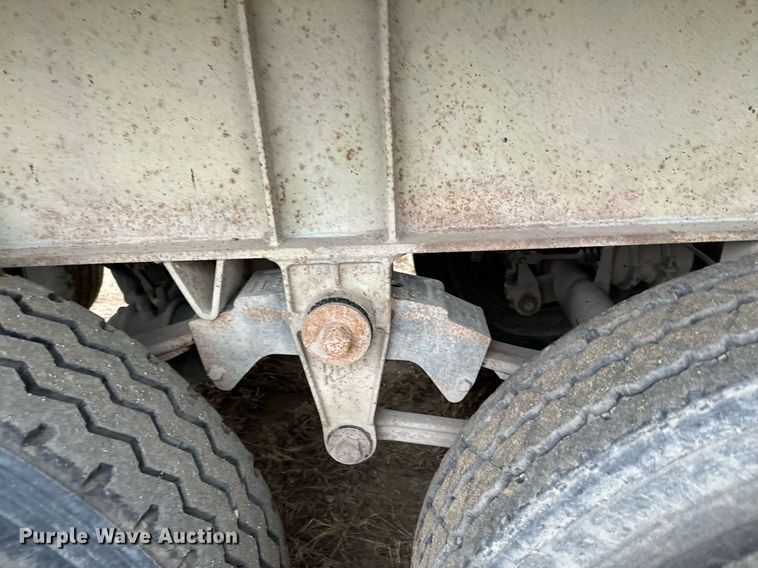 image for item MQ9516 1988 CMC  end dump trailer