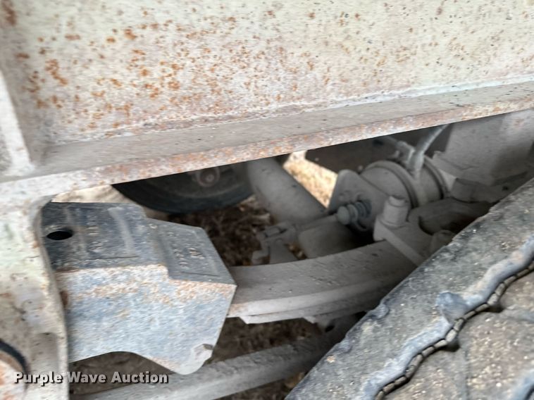 image for item MQ9516 1988 CMC  end dump trailer