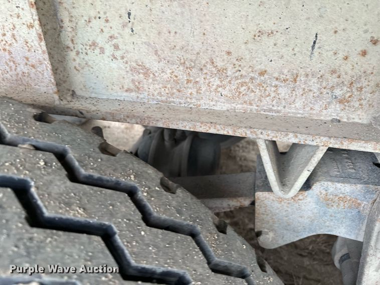 image for item MQ9516 1988 CMC  end dump trailer