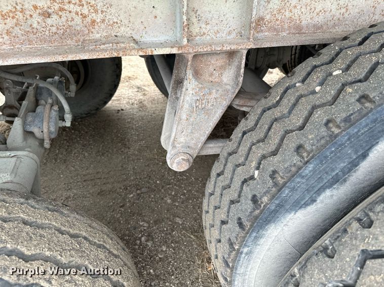 image for item MQ9516 1988 CMC  end dump trailer