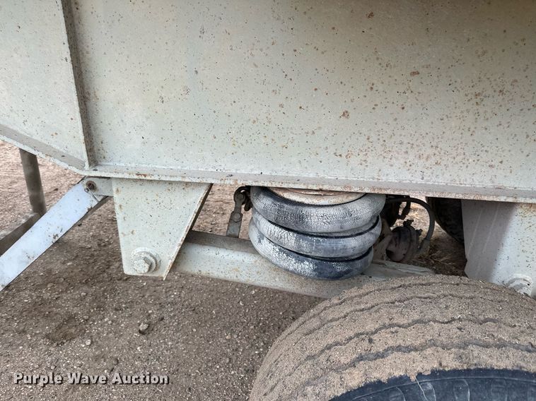 image for item MQ9516 1988 CMC  end dump trailer