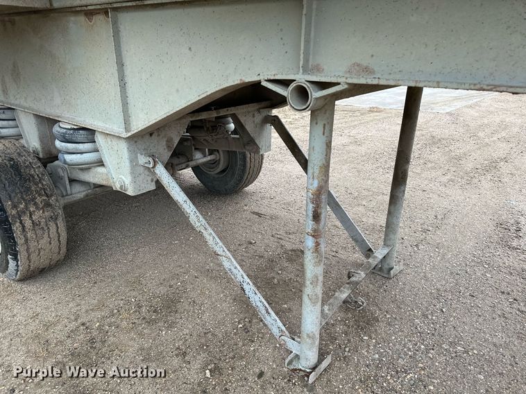 image for item MQ9516 1988 CMC  end dump trailer