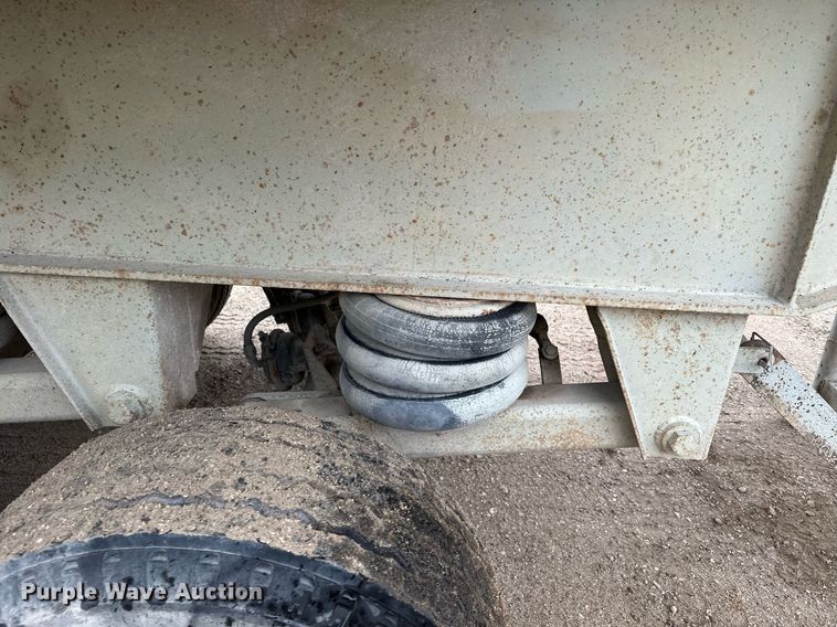 image for item MQ9516 1988 CMC  end dump trailer