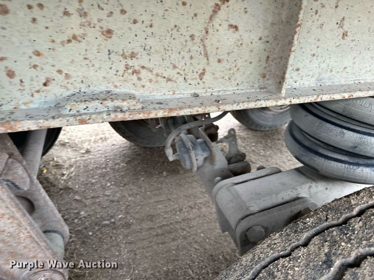 image for item MQ9516 1988 CMC  end dump trailer