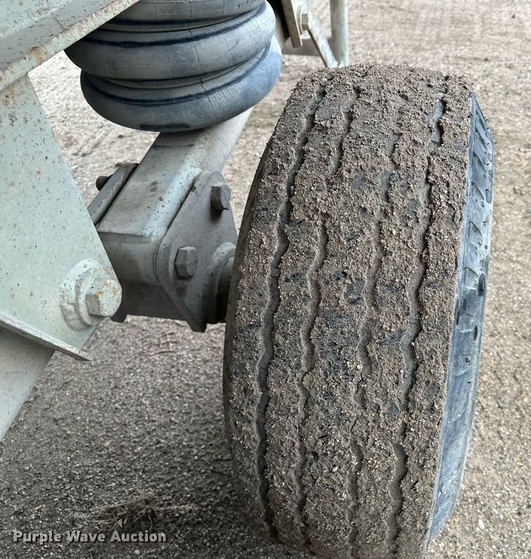 image for item MQ9516 1988 CMC  end dump trailer