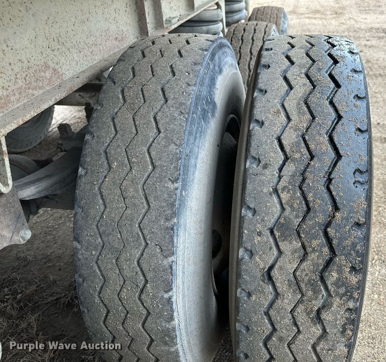 image for item MQ9516 1988 CMC  end dump trailer